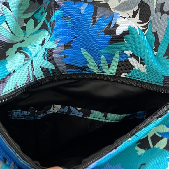 Vera Bradley Backpack - Picture 3 of 4